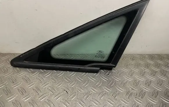 Ford C-MAX II Front triangle window/glass AM51R29711A