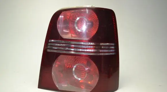 Volkswagen Touran I Rear/tail lights 1T0945096J 1T0945112G PS02M2