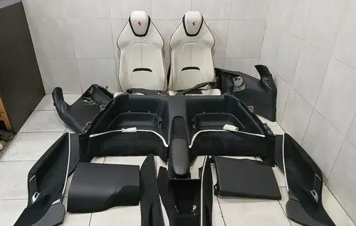 Ferrari Purosangue Seat set