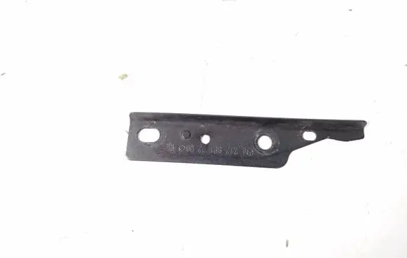 Mercedes-Benz E W212 Front bumper mounting bracket A2128810206