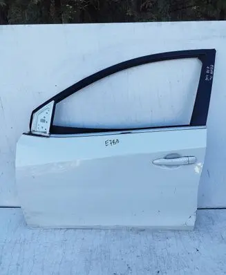 Nissan Pulsar Front door