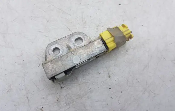 Nissan X-Trail T30 Airbag deployment crash/impact sensor FB8H3026180391