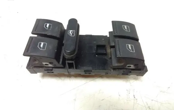 Volkswagen Tiguan Electric window control switch 1K4959857B