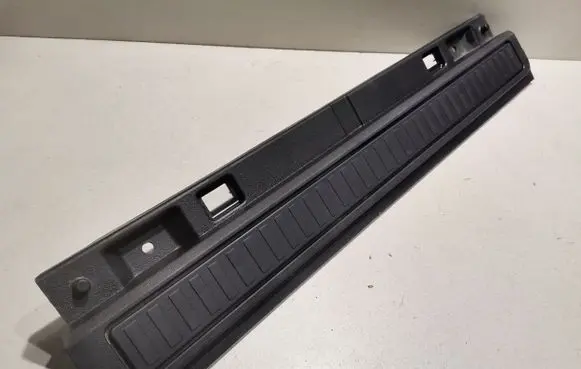 Land Rover Defender Trunk/boot sill cover protection L8B2425A92A