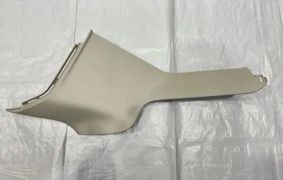 Land Rover Range Rover Evoque L551 (C) pillar trim K8D251748