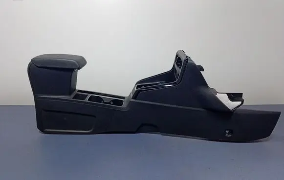 Ford Ecosport Center console GN15A046B27GEW