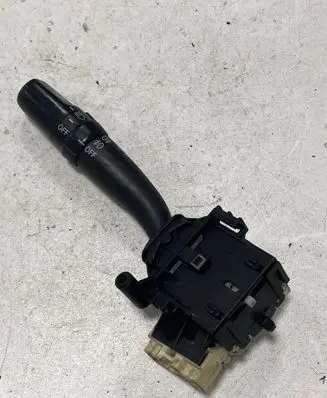 Toyota Avensis T250 Indicator stalk 173650