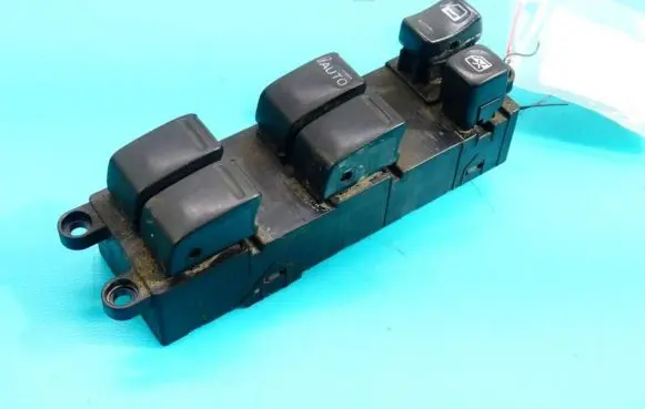 Nissan X-Trail T30 Electric window control switch IMPRK1288688