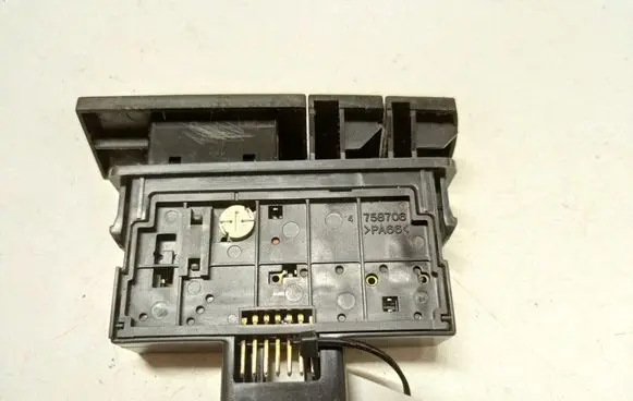 Toyota Prius (XW20) Hazard light switch 758706
