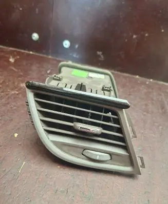 Opel Zafira C Dash center air vent grill 13432402