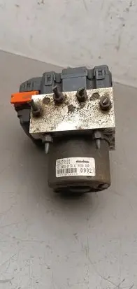 Mitsubishi Space Wagon ABS Pump MR475992 AC045001794 D992