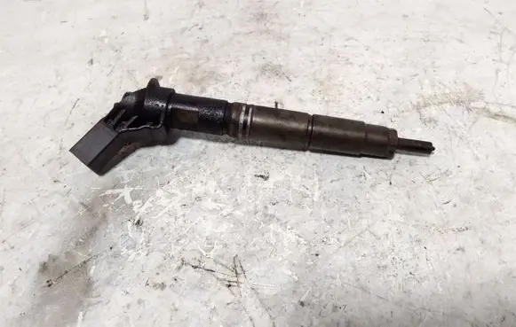 Mercedes-Benz ML W164 Fuel injector