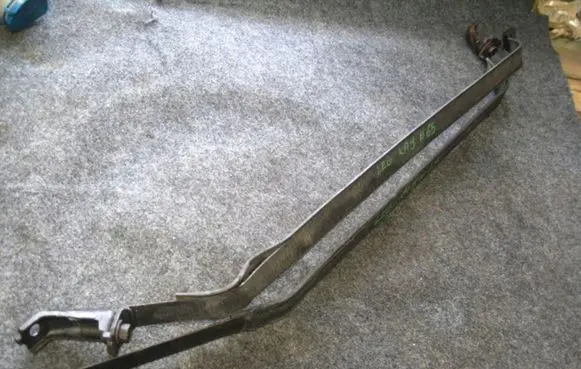 Honda Legend III KA9 Fuel tank mounting bracket 
