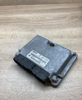 Opel Astra G Engine control unit/module ECU 90562574 0281001674