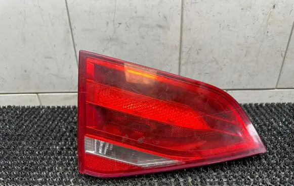 Audi A4 S4 B8 8K Tailgate rear/tail lights 166973