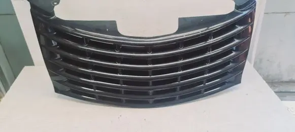 Front bumper upper radiator grill