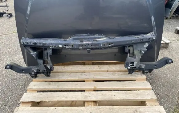 Mercedes-Benz Vito Viano W638 Radiator support slam panel