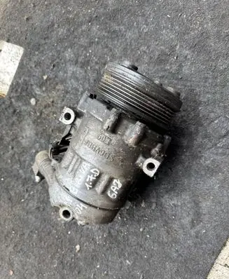 Opel Meriva A Air conditioning (A/C) compressor (pump) 24421642
