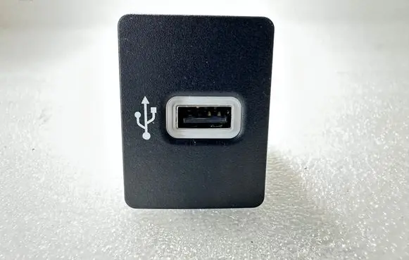 Ford Fiesta USB socket connector HS7T14F014AE 25322150567 BALWF