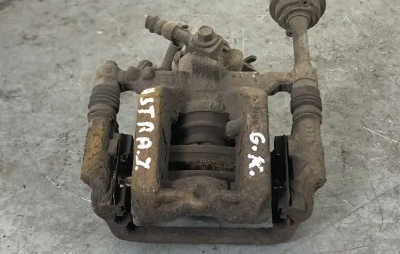 Opel Astra J Rear brake caliper