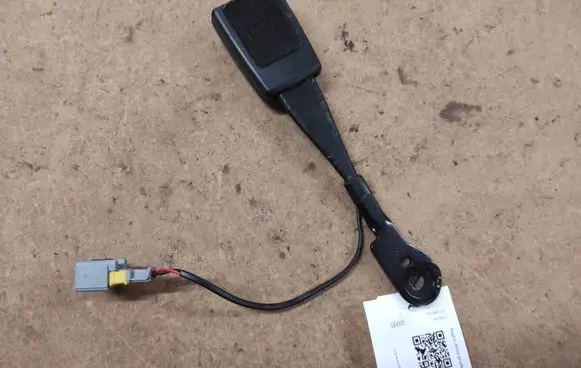 Citroen C5 Front seatbelt buckle 34012654