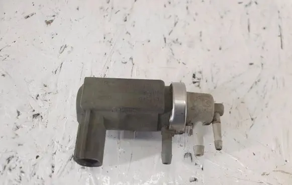 Audi A6 S6 C5 4B Turbo solenoid valve 059906627C