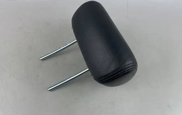 Subaru Outback (BS) Rear seat headrest 