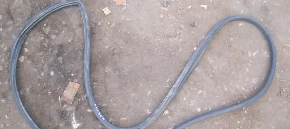 Volkswagen Amarok Rear door rubber seal (on body) 2H7839911