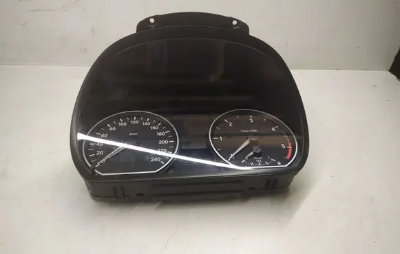 BMW 1 E81 E87 Speedometer (instrument cluster) 1041568 102495262 912259101