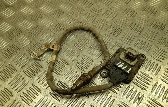Nissan Navara D40 Lambda probe sensor 227903557R