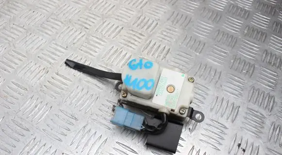 Mitsubishi 3000 GT Air flap motor/actuator MB657287