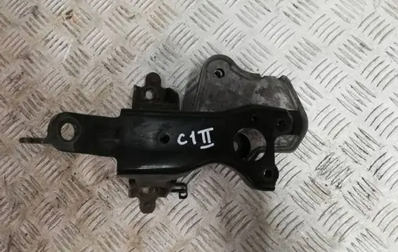 Citroen C4 Cactus Engine mount vacuum valve 