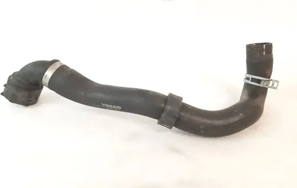 Volvo XC90 Engine coolant pipe/hose 32252070