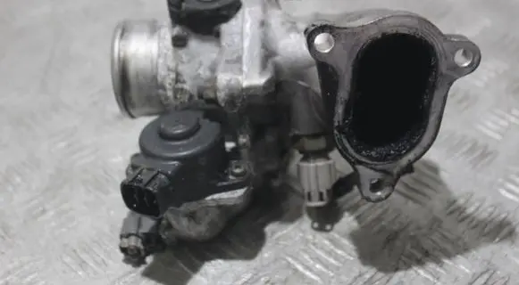 Toyota Avensis T250 EGR valve 
