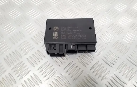 BMW 5 F10 F11 Tow bar trailer control unit/module 6867931