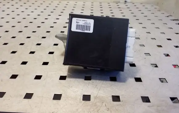 Toyota Avensis T220 Door central lock control unit/module 8974105041