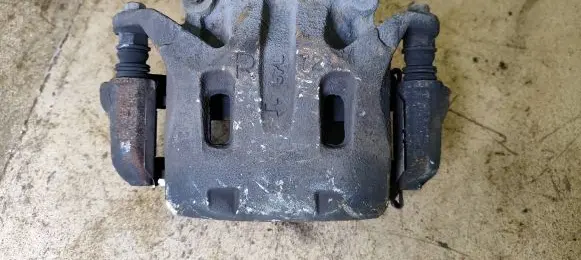 Nissan Murano Z50 Front brake caliper