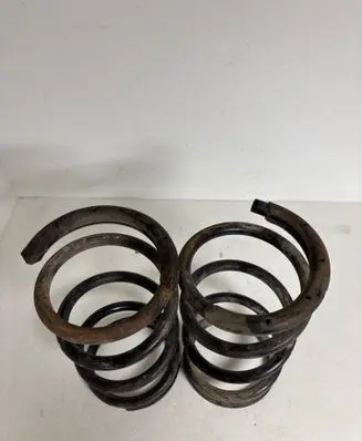 Toyota RAV 4 (XA10) Rear coil spring