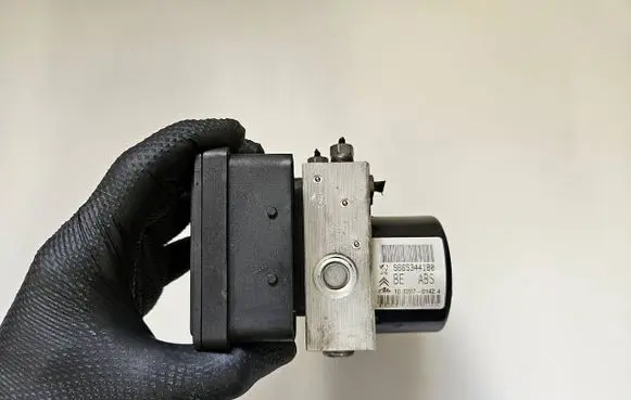 Peugeot 207 ABS Pump 9665344180 10097011533
