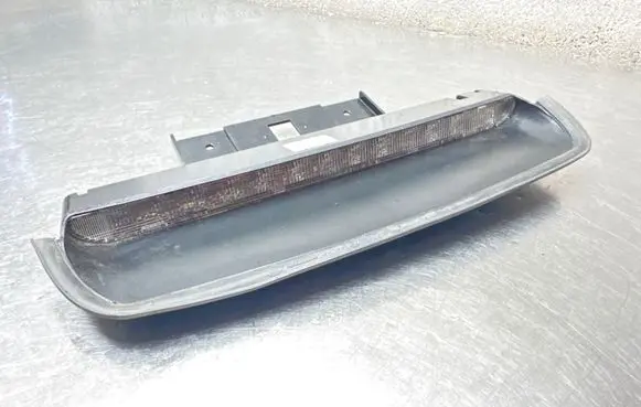 Volvo S40 Third/center stoplight 28050006 31213171
