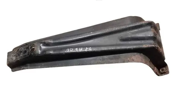 Audi A3 S3 8L Radiator mount bracket 8L0805569