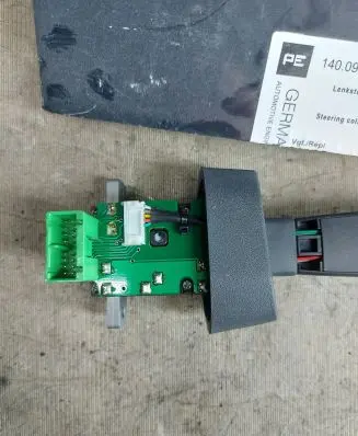 Renault Espace - Grand espace IV Indicator stalk 14009700A 03944025