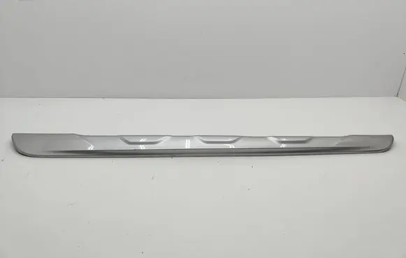 Volvo XC40 Foot area side trim 31330498