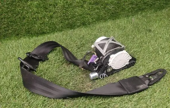 Audi Q7 4L Front seatbelt 4L1857706A