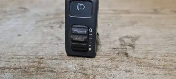 Volvo S70 V70 V70 XC Headlight level height control switch 9162960