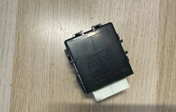 Toyota Auris E180 Other control units/modules 8594002060