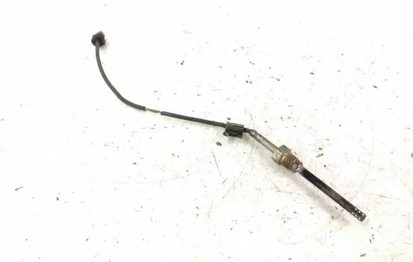 Mercedes-Benz C W204 Lambda probe sensor 0051534028 0071534828