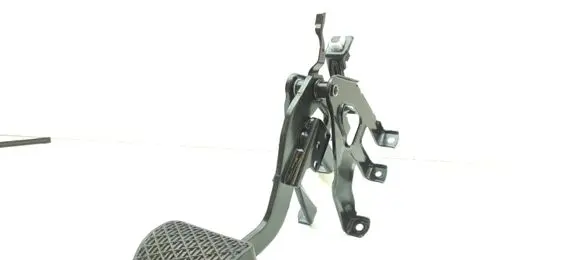 Mercedes-Benz Sprinter W907 W910 Brake pedal A9102902400