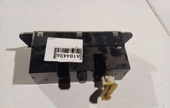 Mitsubishi Colt Screen/display/small screen 8750a123