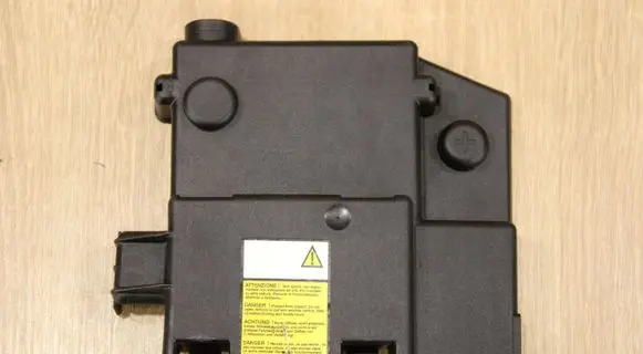 Maserati Ghibli Battery box tray cover/lid 275KM